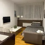 Zotovic شقة *